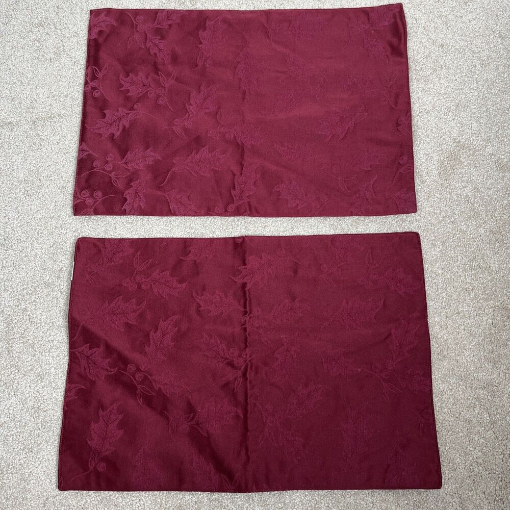 Pier‎ 1 Imports Burgundy Red Holly Holiday Placemats 13X19" Set Of 2
